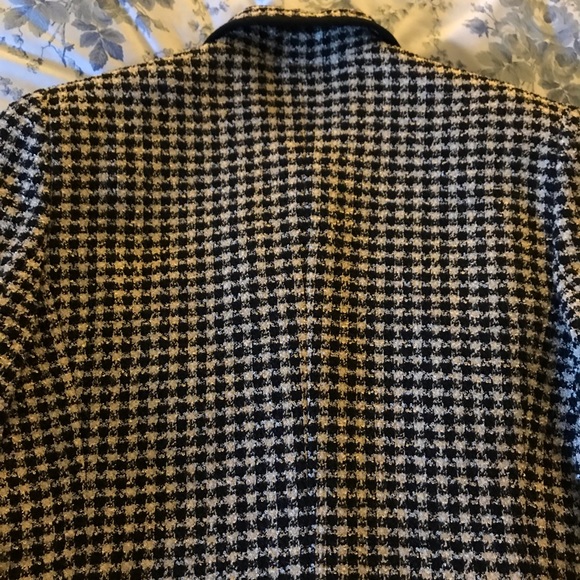 Jacket - Picture 15 of 15